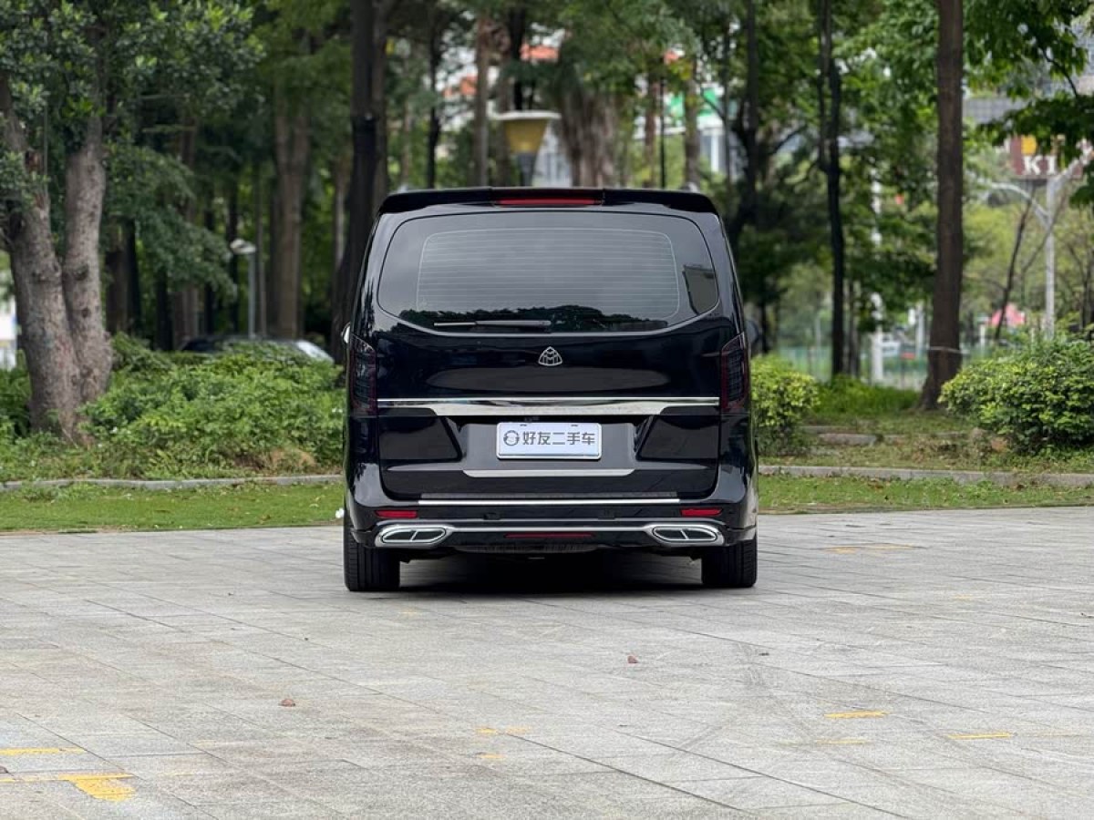 奔馳 威霆  2021款 2.0T 精英版 7座圖片