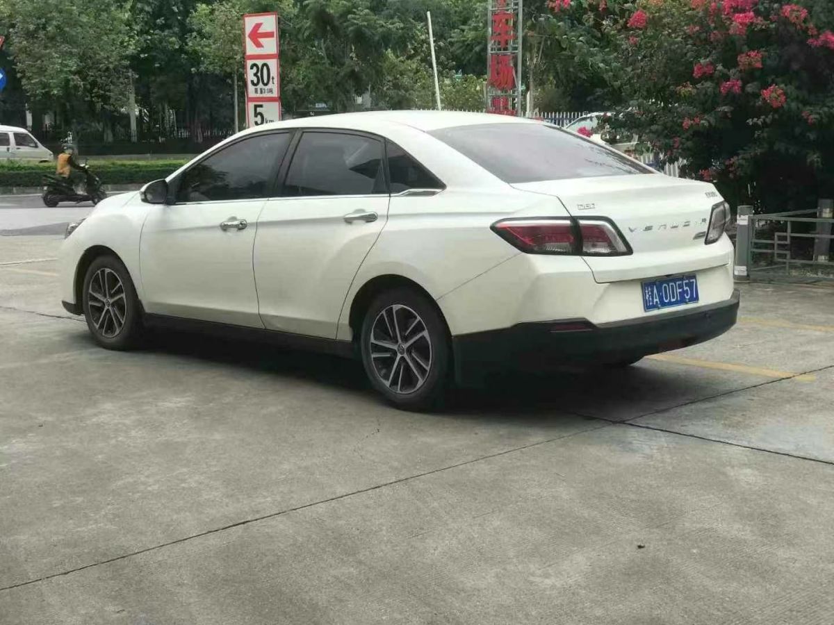 啟辰 D60  2018款 1.6L CVT智聯(lián)旗艦版圖片