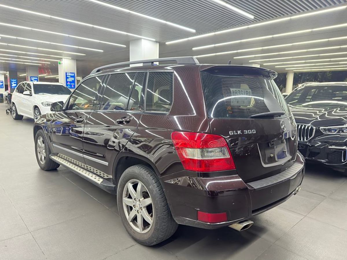 奔馳 奔馳GLK級(jí)  2011款 GLK 300 4MATIC 動(dòng)感型圖片