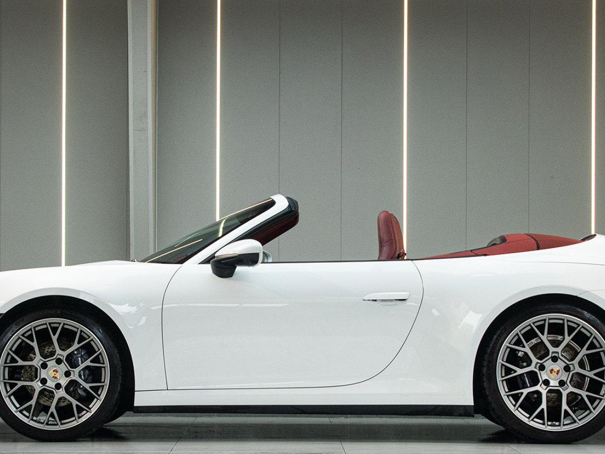 2023年2月保時(shí)捷 911  2023款 Carrera Cabriolet 3.0T