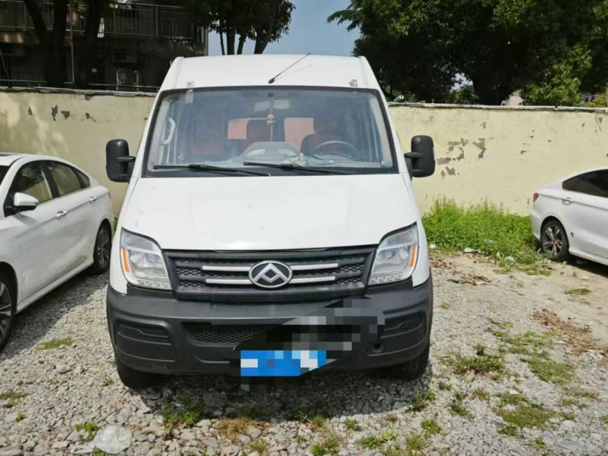 上汽大通 V80  2013款 2.5T 適尊房車(chē)A型-旅居版圖片
