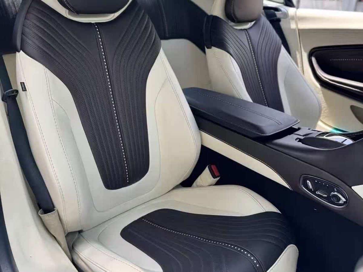 阿斯頓·馬丁 阿斯頓?馬丁DB11  2019款 4.0T V8 Coupe圖片