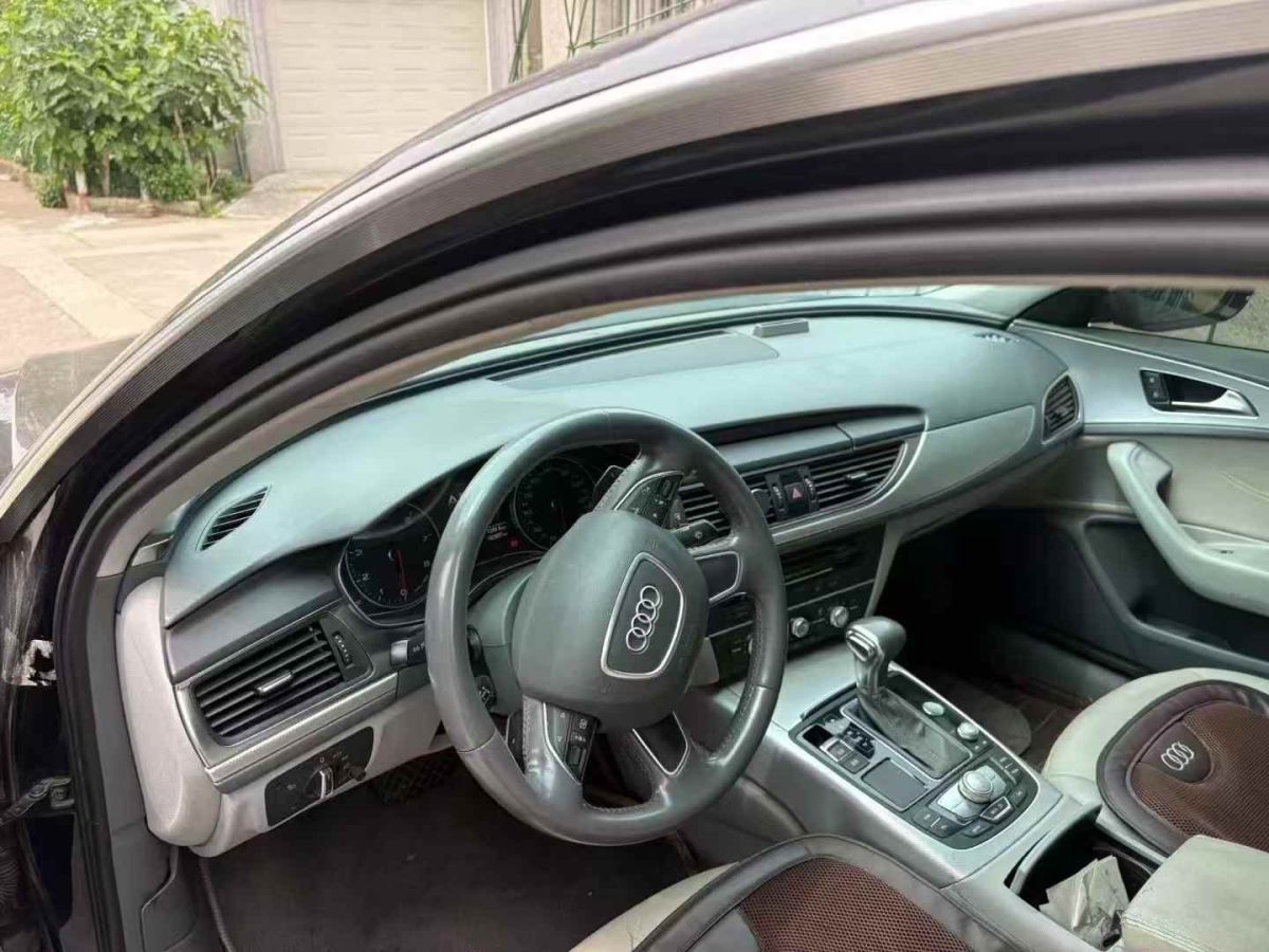 奧迪 奧迪A6L  2014款 A6L 2.8FSI 35FSI 豪華型圖片