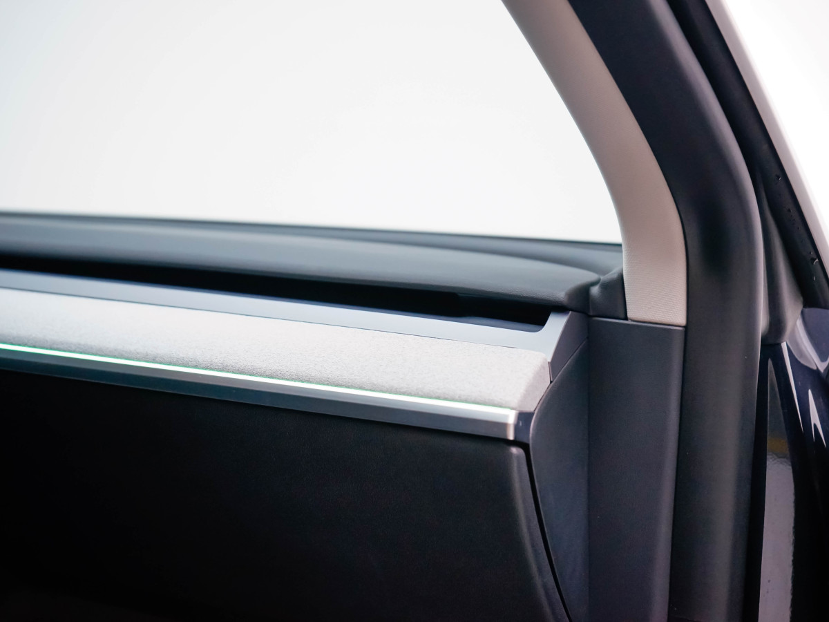特斯拉 Model Y  2024款 后輪驅(qū)動版圖片