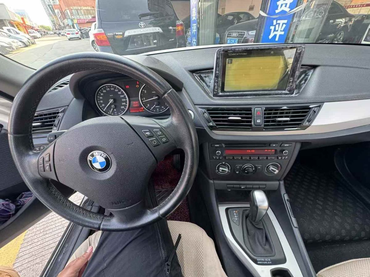 寶馬 寶馬X1  2013款 X1 xDrive20i 2.0T 探索版圖片