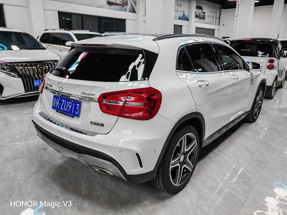 奔馳 奔馳GLA  2015款 GLA 260 4MATIC 運(yùn)動(dòng)型圖片