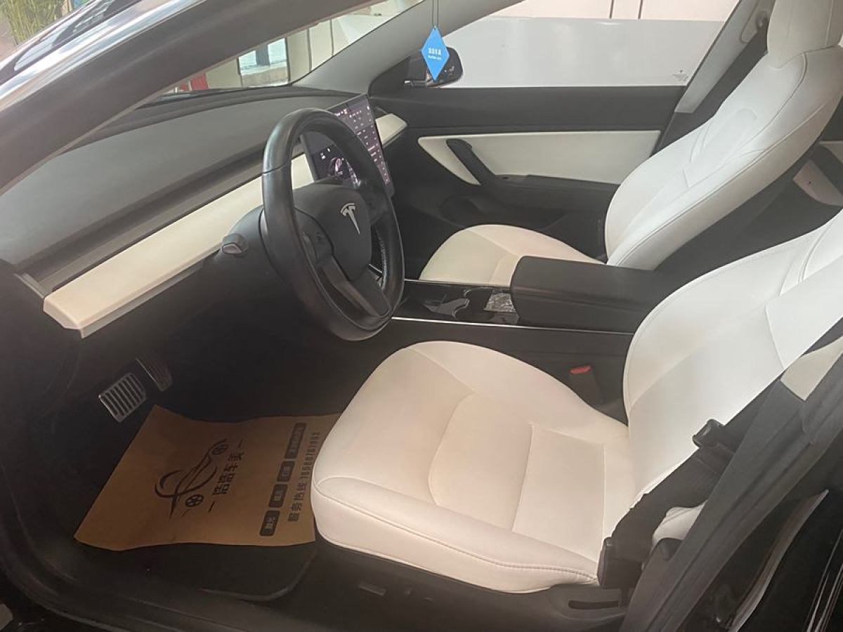 特斯拉 Model 3  2019款 長續(xù)航后驅(qū)版圖片