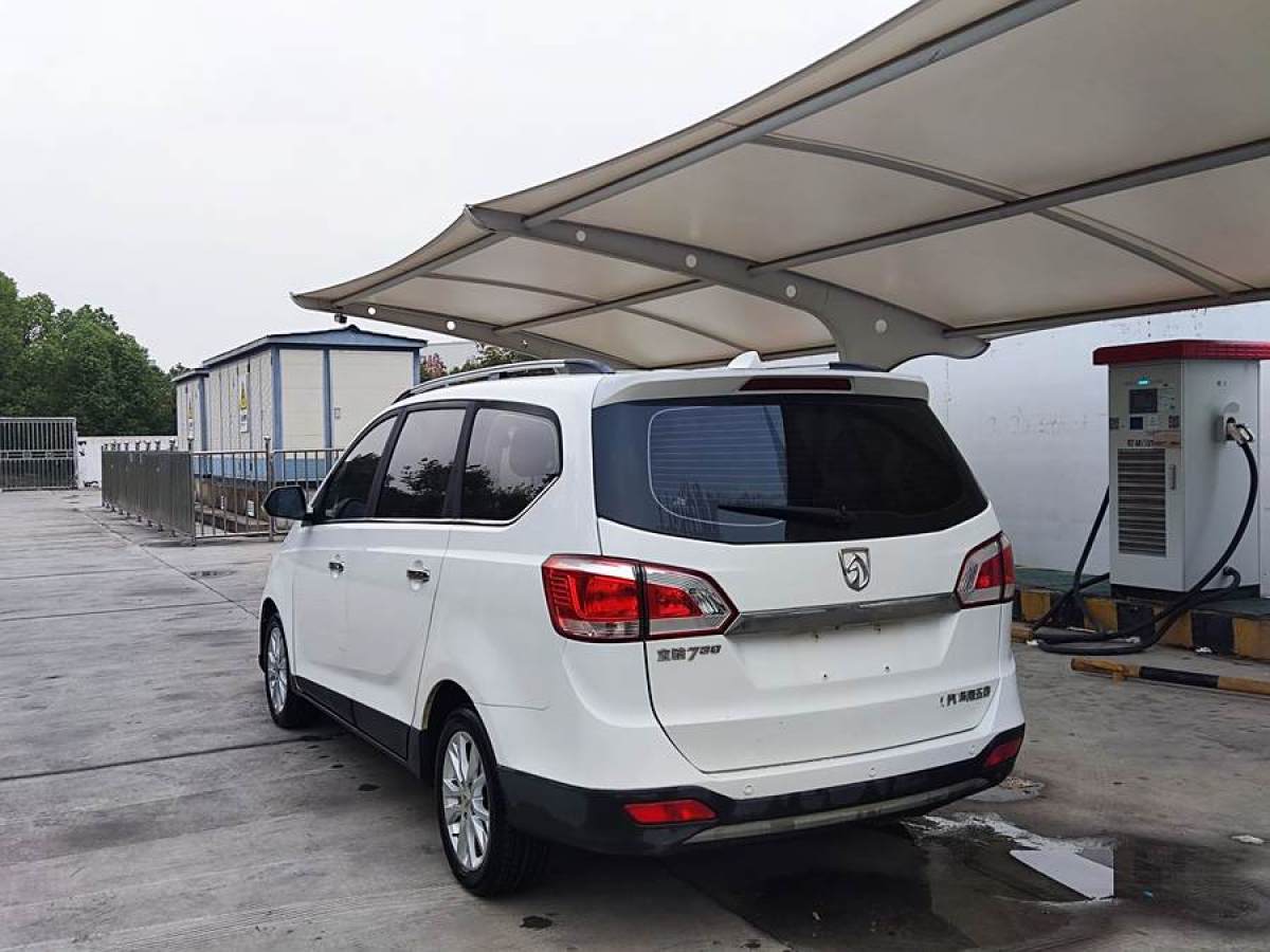 寶駿 730  2014款 1.5L 手動舒適型 7座圖片