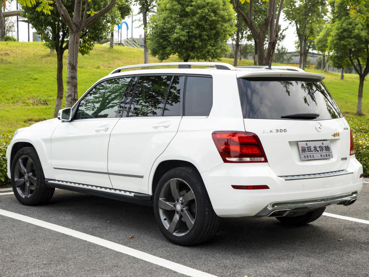 2015年1月奔驰 奔驰GLK级  2013款 GLK 300 4MATIC 动感天窗型