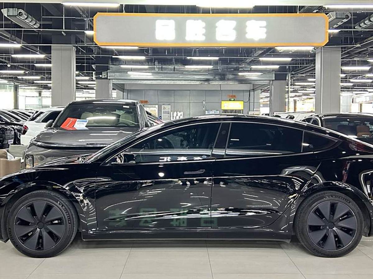 特斯拉 Model Y  2023款 后輪驅(qū)動(dòng)版圖片