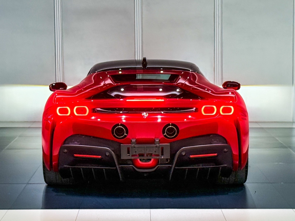 法拉利 SF90 Stradale  2020款 3.9T 標(biāo)準(zhǔn)版圖片