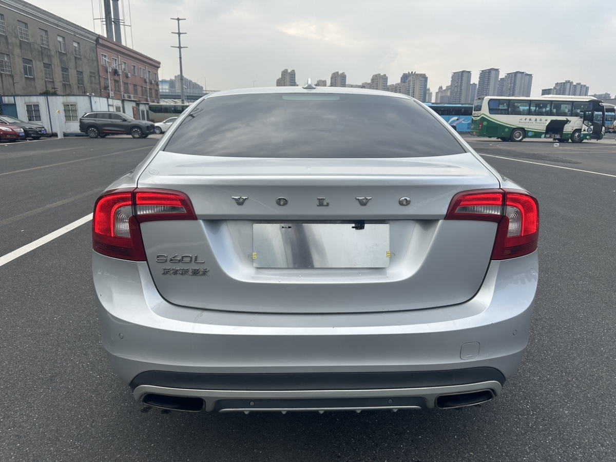 沃爾沃 S60  2014款 S60L 2.0T 智遠(yuǎn)版圖片