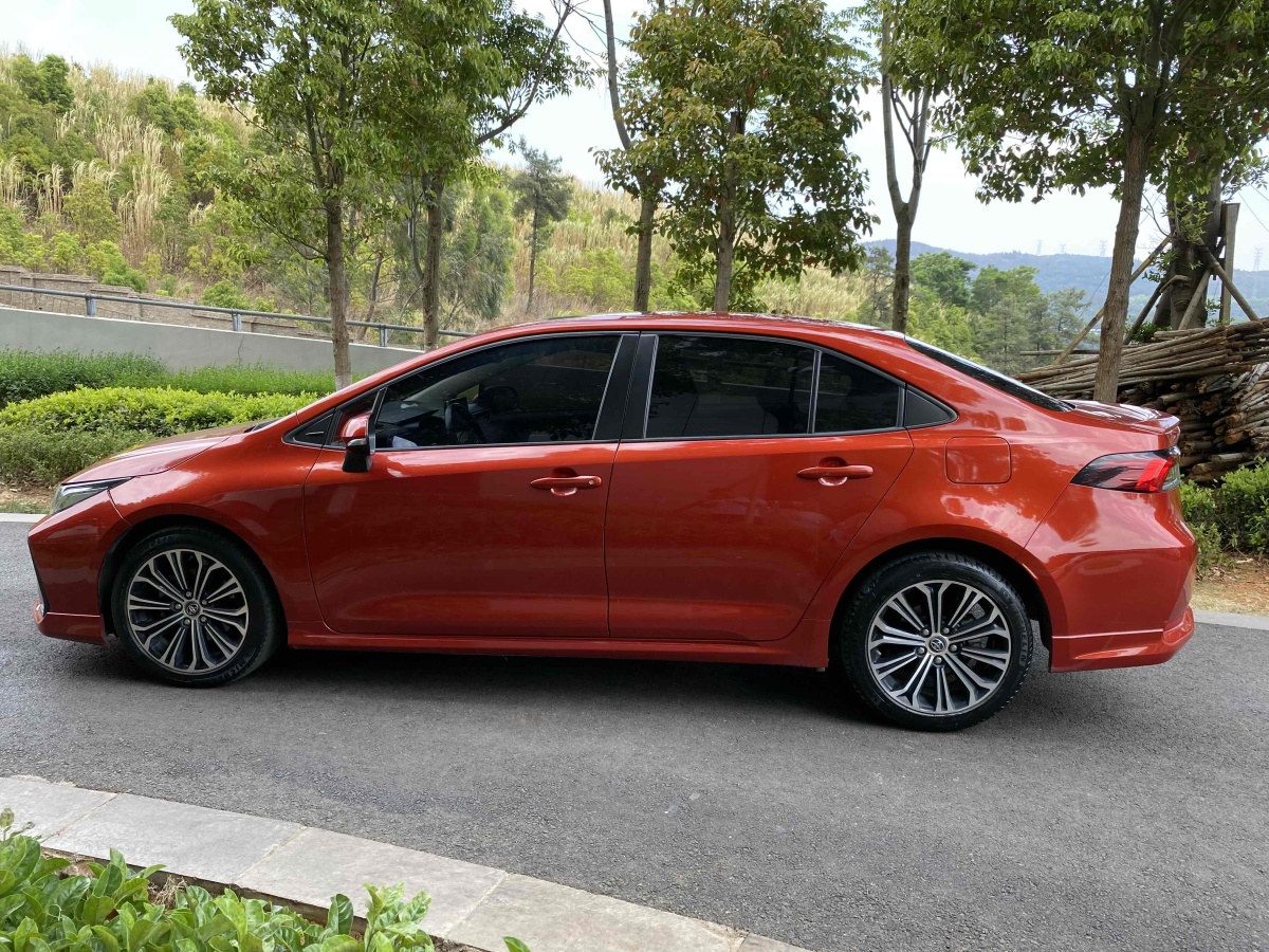 豐田 卡羅拉  2019款 1.2T S-CVT 運(yùn)動(dòng)版圖片