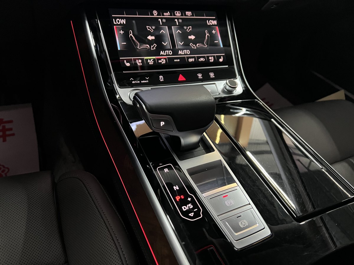 奧迪 奧迪A8  2019款 A8L 50 TFSI quattro 豪華型圖片