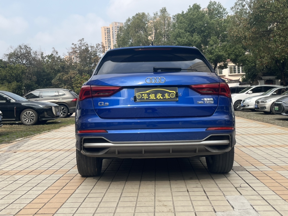 奧迪 奧迪Q3  2019款  35 TFSI 時尚動感型圖片