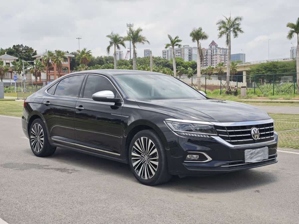 大眾 帕薩特  2020款 330TSI 尊貴版 國(guó)V圖片