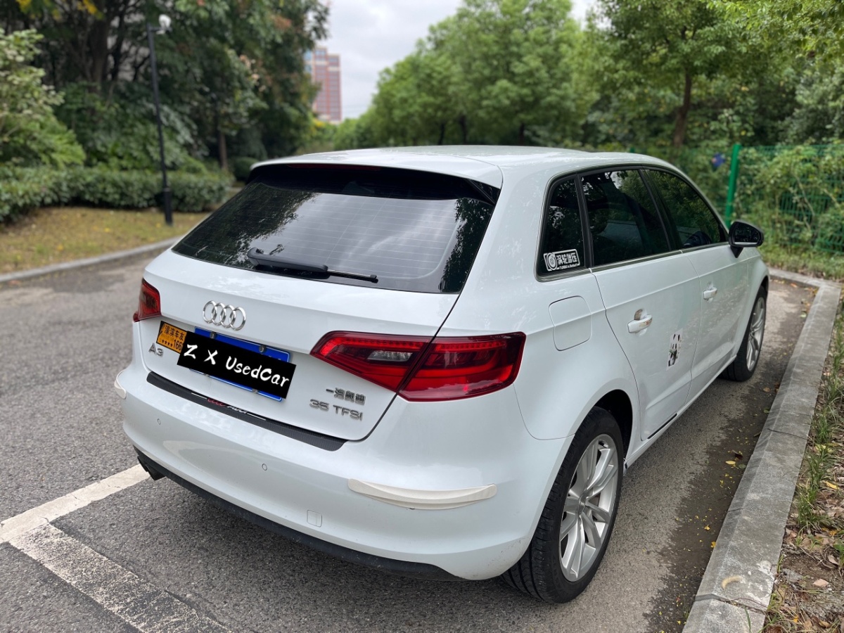 奧迪 奧迪A3  2015款 Sportback 35 TFSI 百萬紀(jì)念智領(lǐng)型圖片