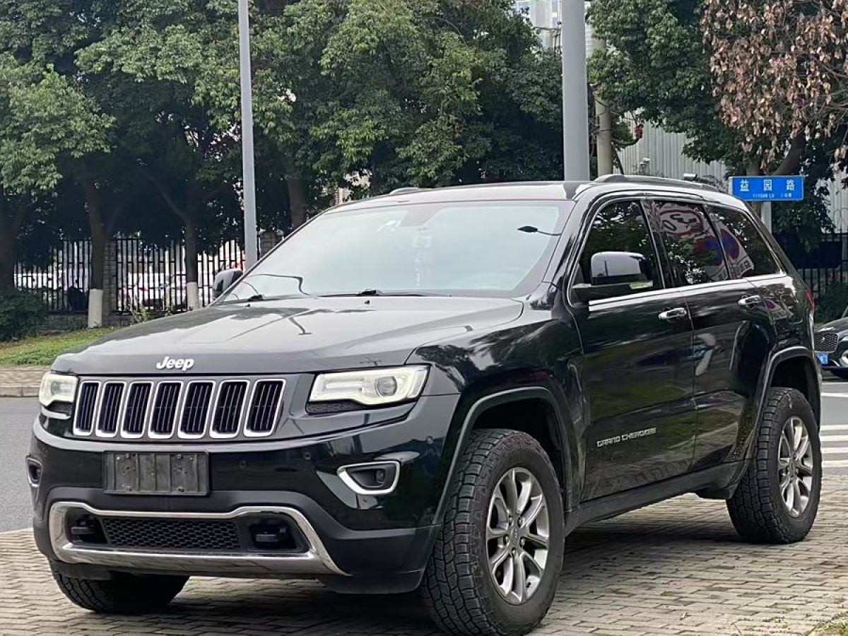 Jeep 大切諾基  2015款 3.0TD 柴油 舒享導(dǎo)航版圖片