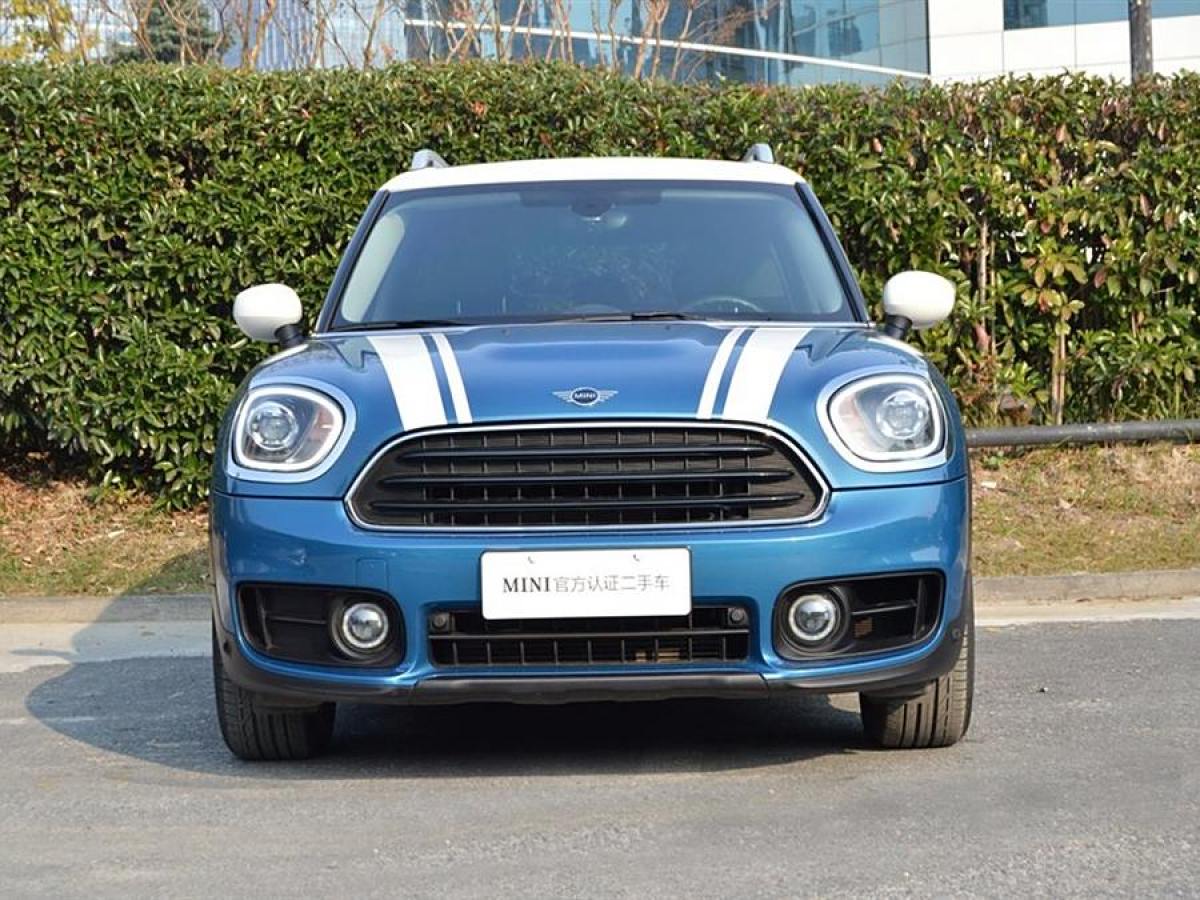 MINI COUNTRYMAN  2019款 1.5T COOPER ALL4 經(jīng)典派周末旅行版圖片