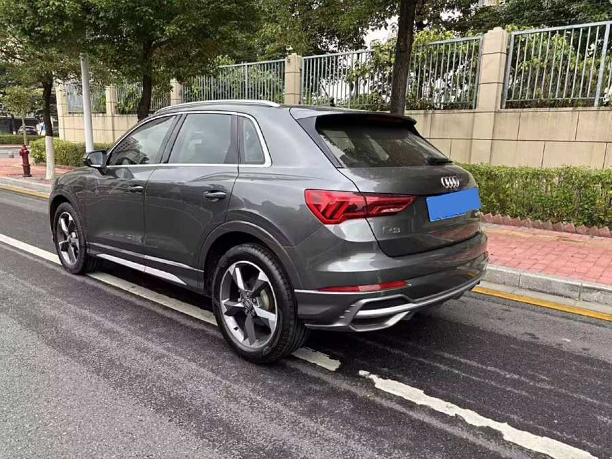 奧迪 奧迪Q3  2020款 35 TFSI 時(shí)尚動(dòng)感型圖片