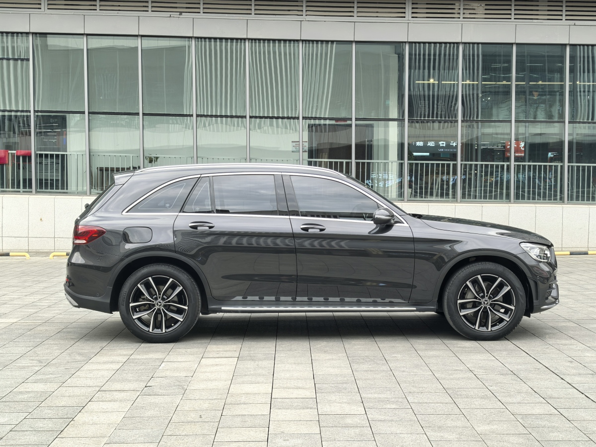 2021年1月奔馳 奔馳GLC  2021款 GLC 300 L 4MATIC 動(dòng)感型