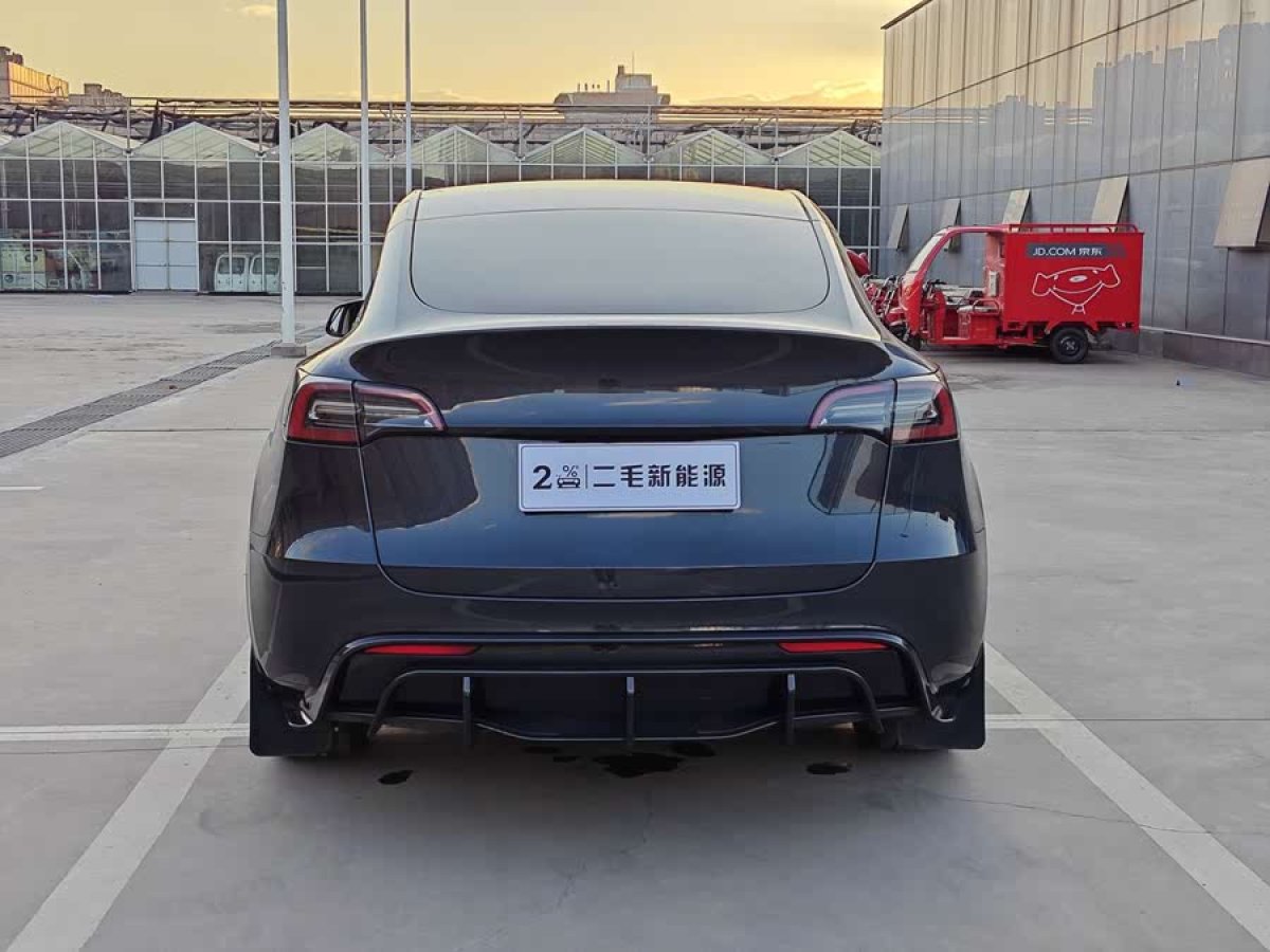特斯拉 Model Y  2024款 后輪驅(qū)動版圖片
