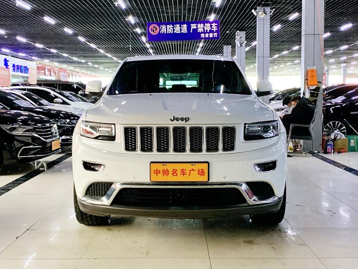 Jeep 大切諾基  2015款 3.0L 旗艦尊悅版圖片