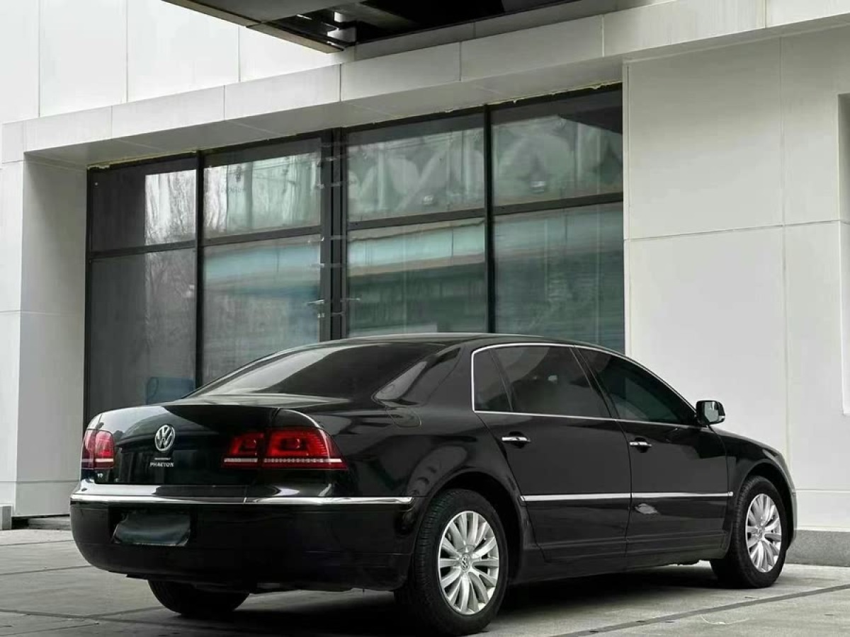大眾 輝騰  2012款 3.0L 商務(wù)型圖片