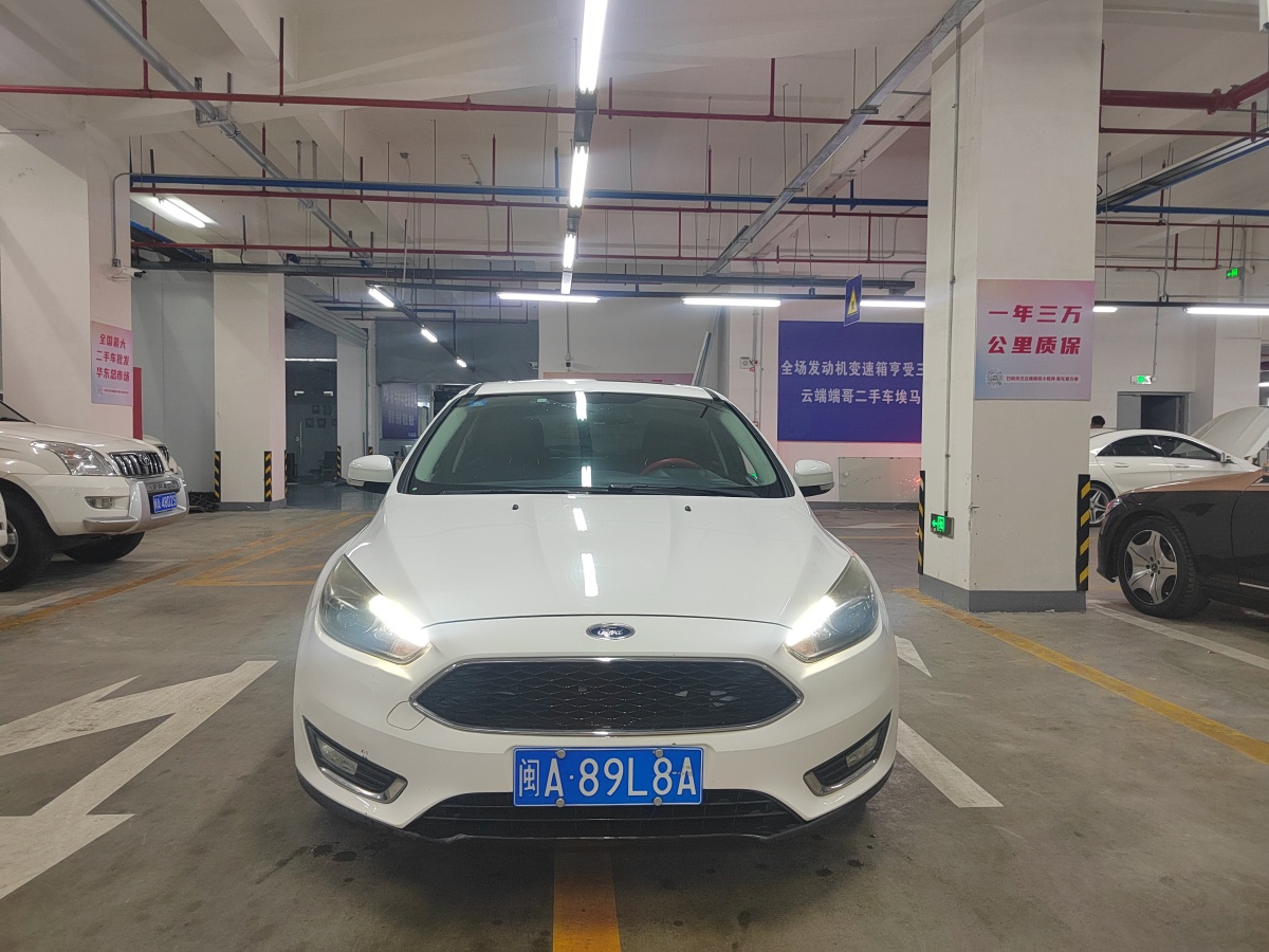 福特 ?？怂? 2015款 兩廂 1.6L 自動風尚型圖片