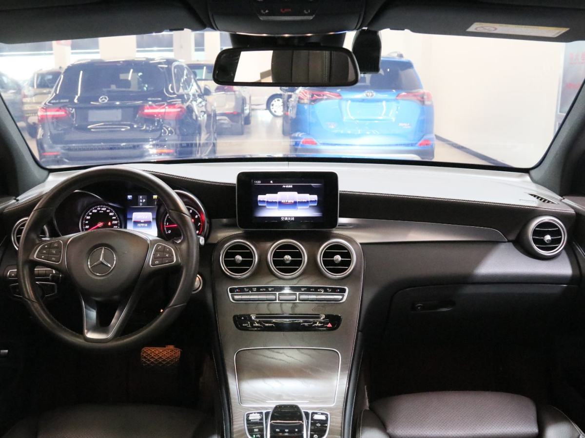 奔驰 奔驰GLC  2017款 GLC 300 4MATIC 动感型图片