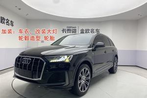 奥迪Q7 奥迪 55 TFSI quattro S line运动型