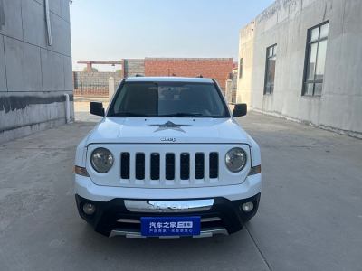 2013年4月 Jeep 自由客(進口) 2.4 運動版圖片