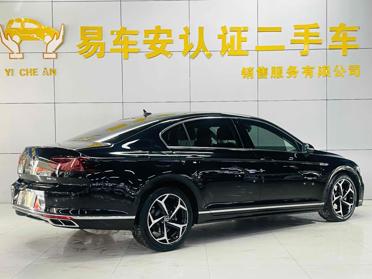 大眾 邁騰  2023款 200萬輛紀(jì)念版 330TSI DSG豪華型圖片