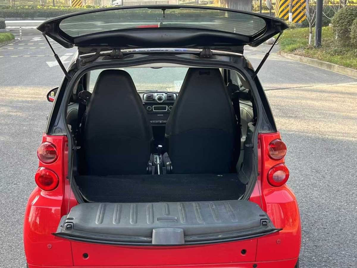 smart fortwo  2012款 1.0 MHD 硬頂標(biāo)準(zhǔn)版圖片