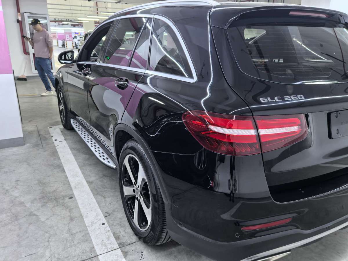 2018年5月奔馳 奔馳GLC  2018款 GLC 260 4MATIC 豪華型