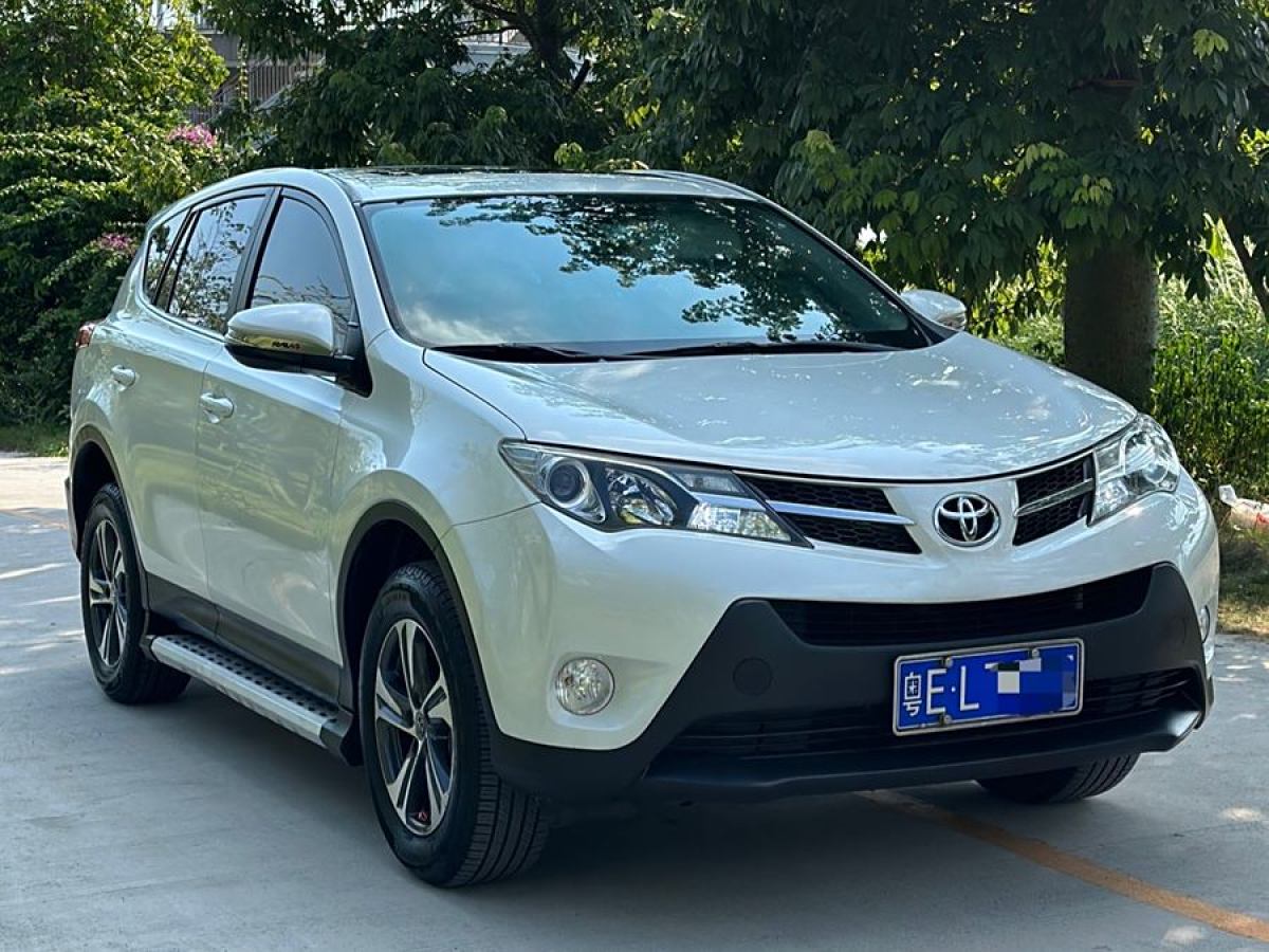 丰田 RAV4荣放  2015款 2.0L CVT两驱风尚版图片