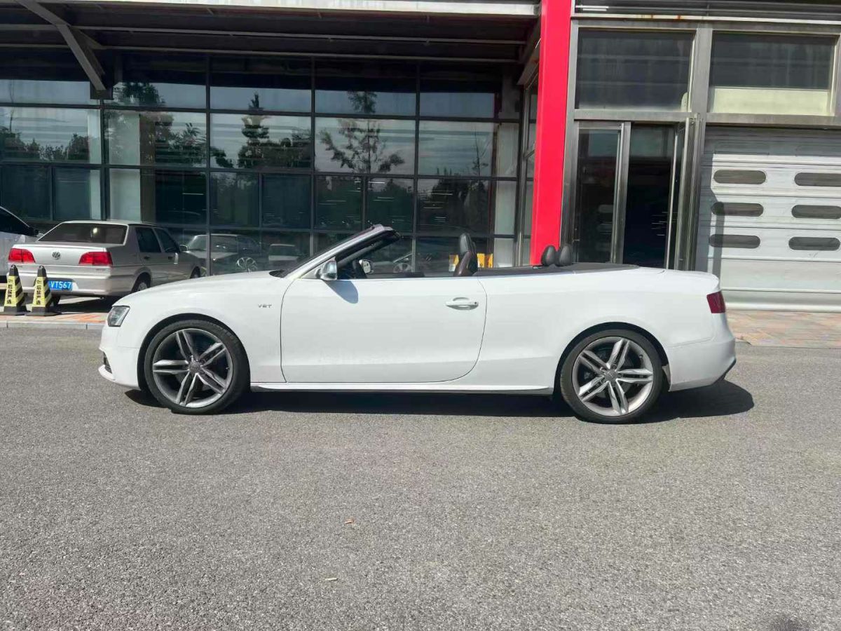 2012年1月奧迪 奧迪S5  2012款 S5 3.0T Cabriolet