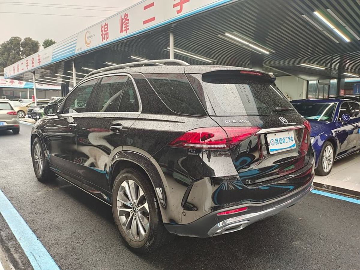 奔馳 奔馳GLE  2024款 改款 GLE 350 4MATIC 時(shí)尚型圖片