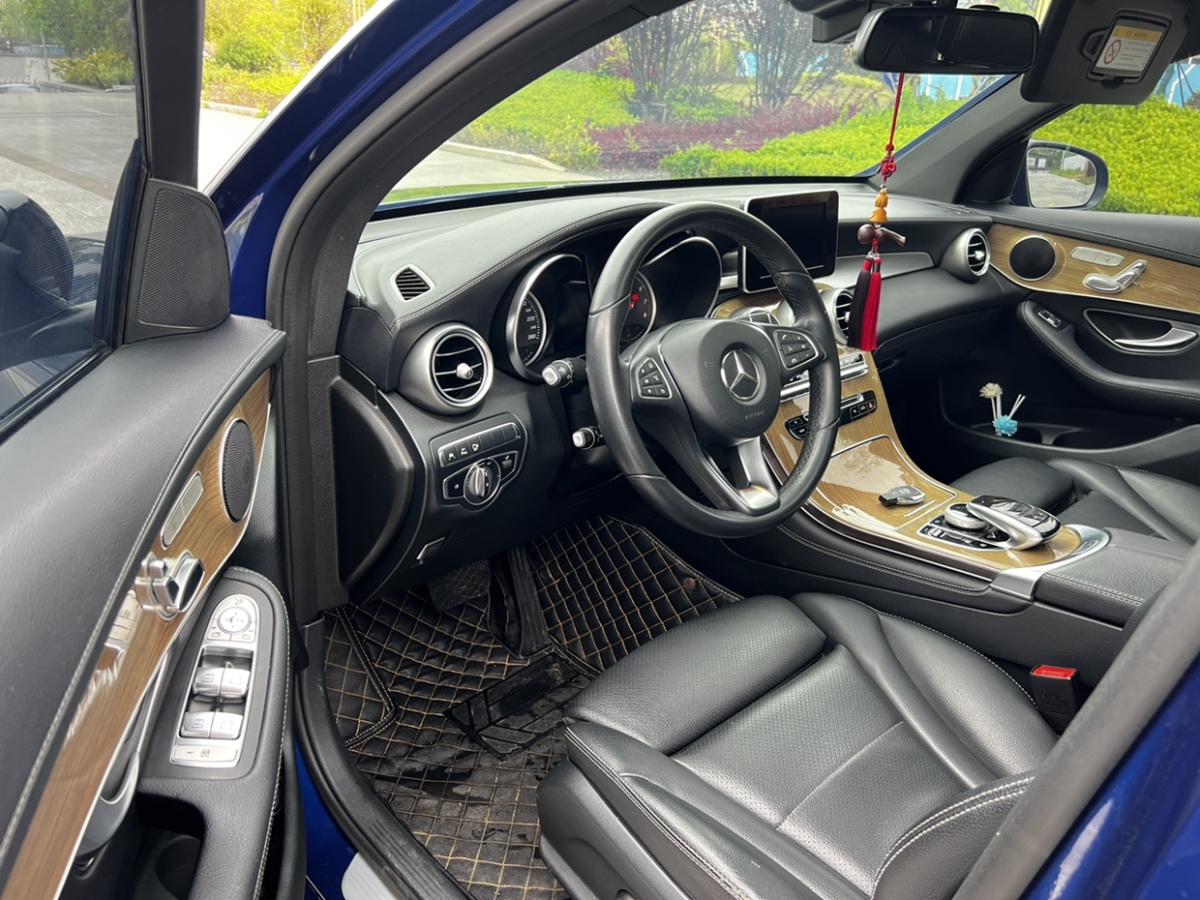 2018年5月奔驰 奔驰GLC  2022款 改款 GLC 260 4MATIC 轿跑SUV
