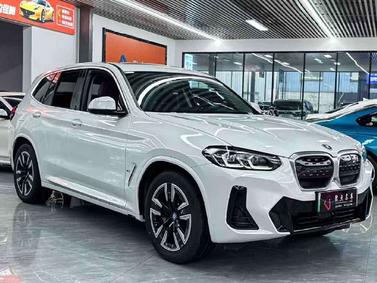 寶馬 寶馬X3  2025款 xDrive30L 尊享型 M運(yùn)動(dòng)套裝圖片