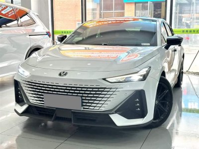 2023年1月 長(zhǎng)安 長(zhǎng)安UNI-V 1.5T 尊貴型圖片