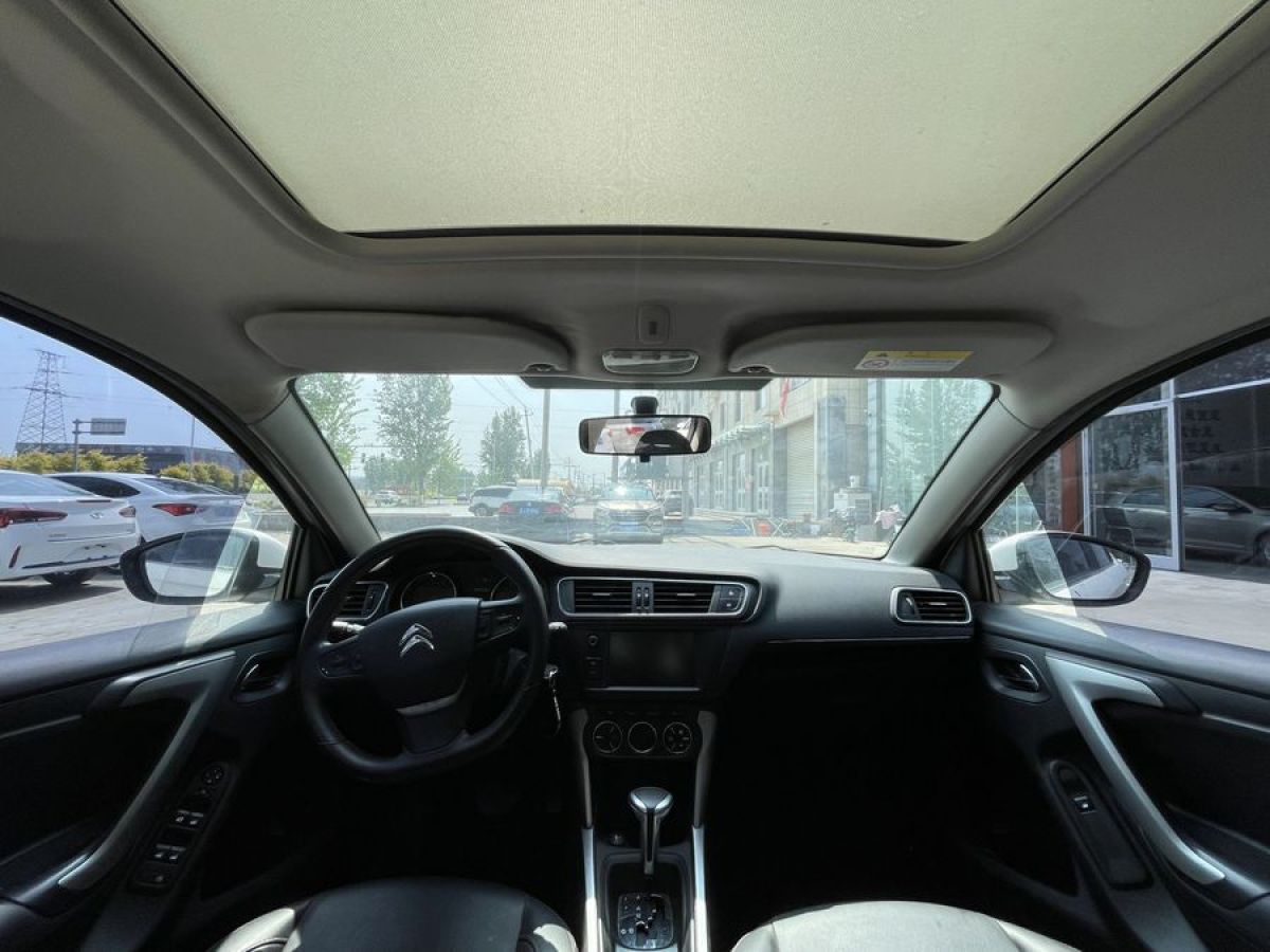 雪铁龙 C3-XR  2015款 1.6L 自动先锋型图片