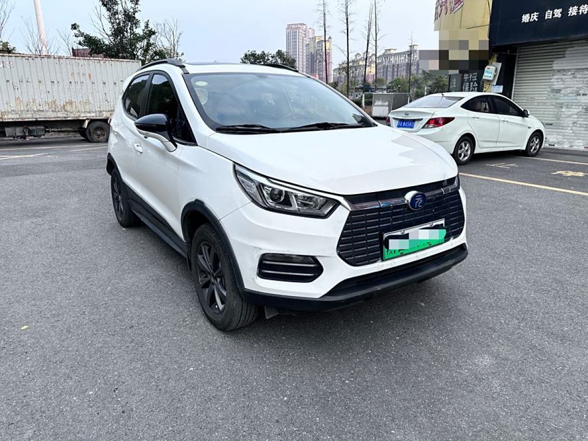 比亞迪 元新能源  2018款 EV360 智聯(lián)炫酷型圖片