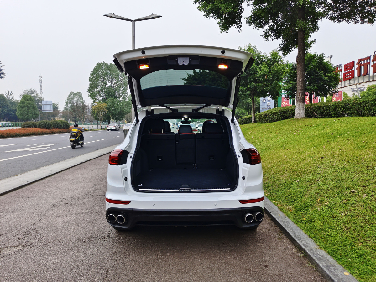 保時(shí)捷 Cayenne新能源  2016款 Cayenne S E-Hybrid 3.0T圖片