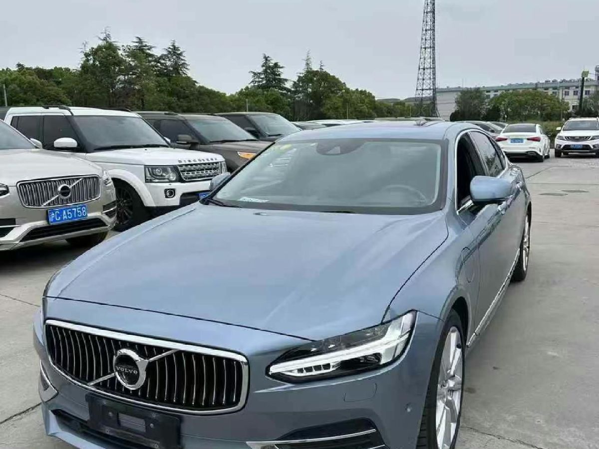 沃爾沃 S60L新能源  2018款 E驅(qū)混動(dòng) T6進(jìn)取版圖片