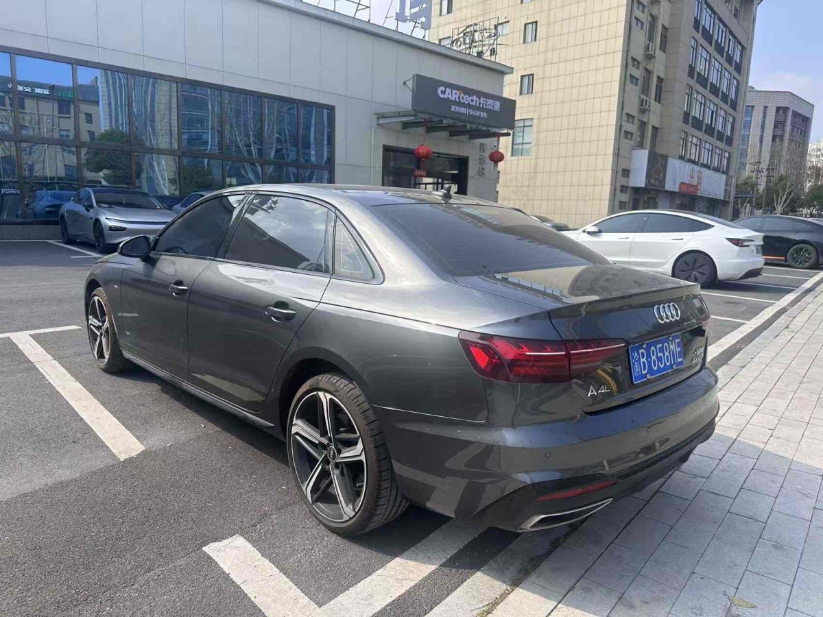 奧迪 奧迪A4L  2024款 40 TFSI 豪華動(dòng)感型圖片