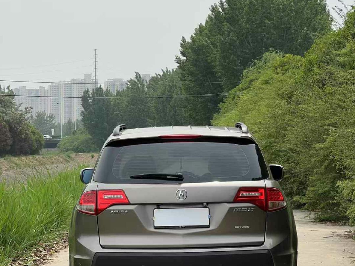 謳歌 MDX  2010款 3.7 標(biāo)準(zhǔn)版圖片