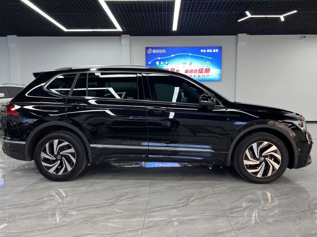 大眾 途觀L  2024款 出眾款 330TSI 自動(dòng)兩驅(qū)龍騰版圖片