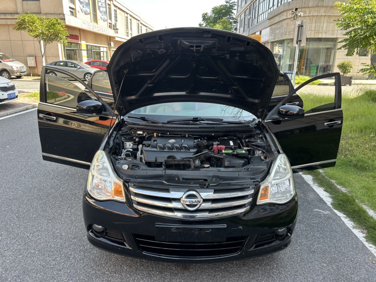 日產(chǎn) 軒逸  2012款 經(jīng)典 1.6XE 自動(dòng)舒適版圖片