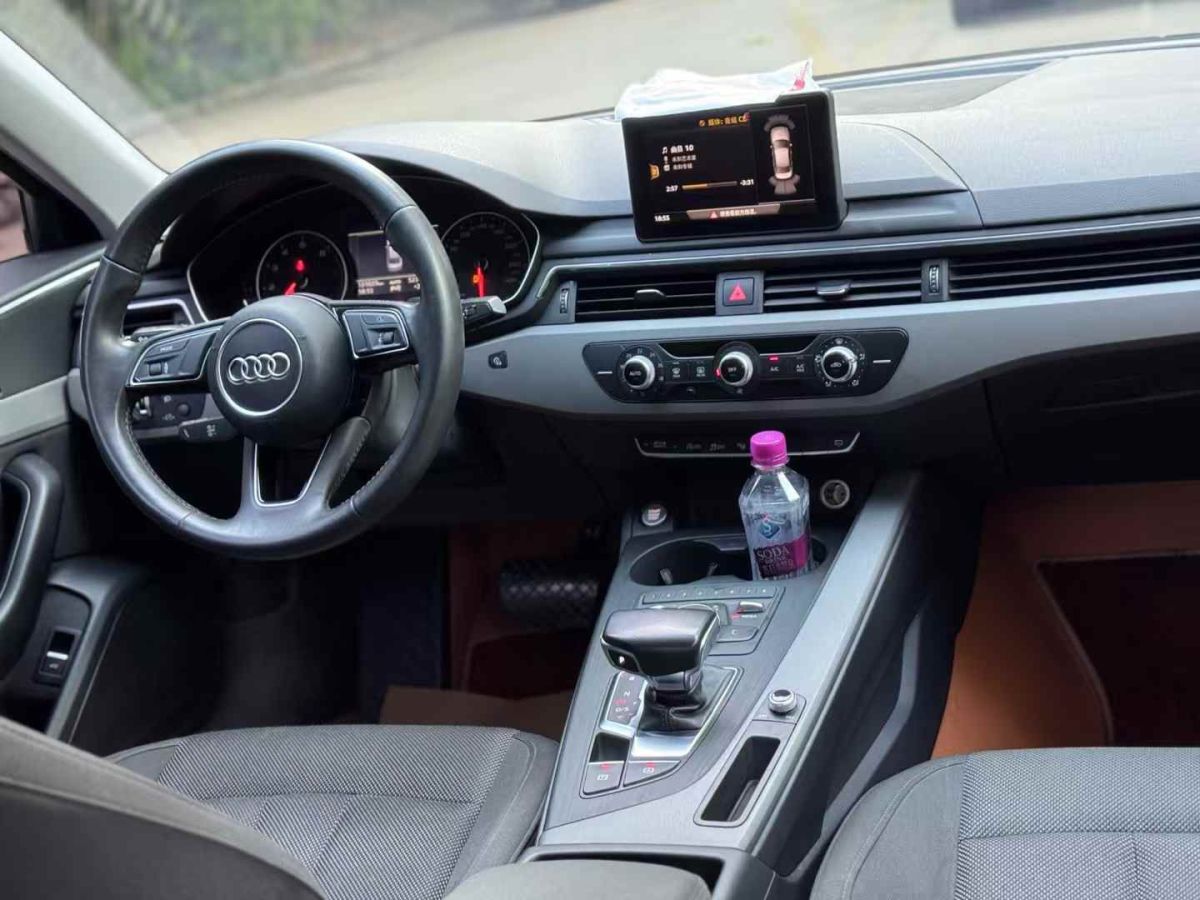 奧迪 奧迪A4L  2017款 A4L 40TFSI 時尚型圖片